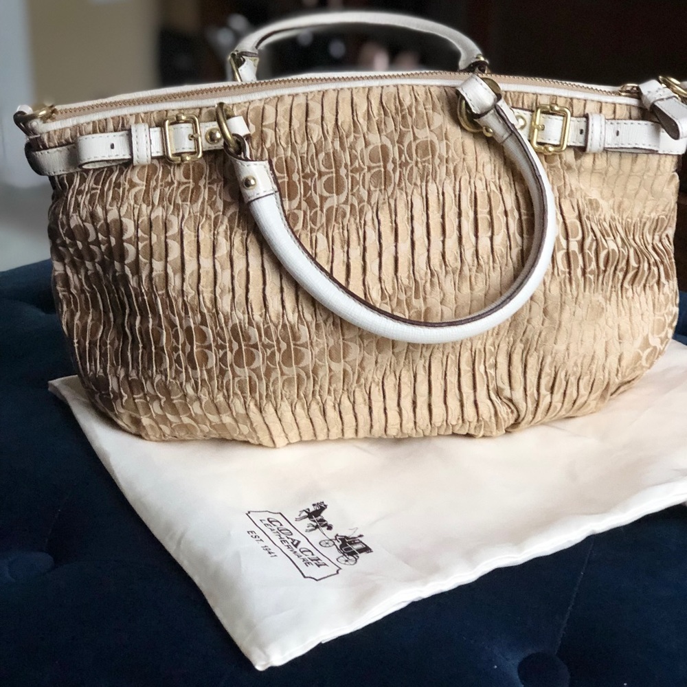 💥offers💥Authentic Coach Handbag rare - Picture 8 of 8